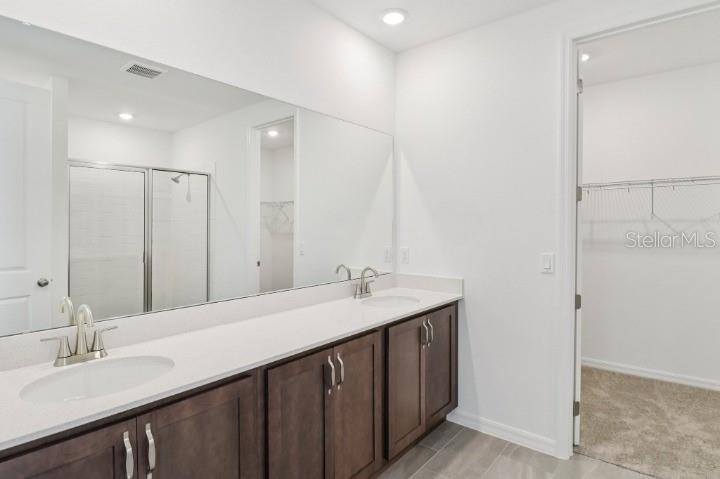 706 JUNONIA BLVD