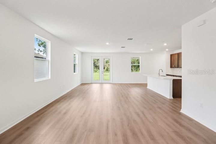 706 JUNONIA BLVD