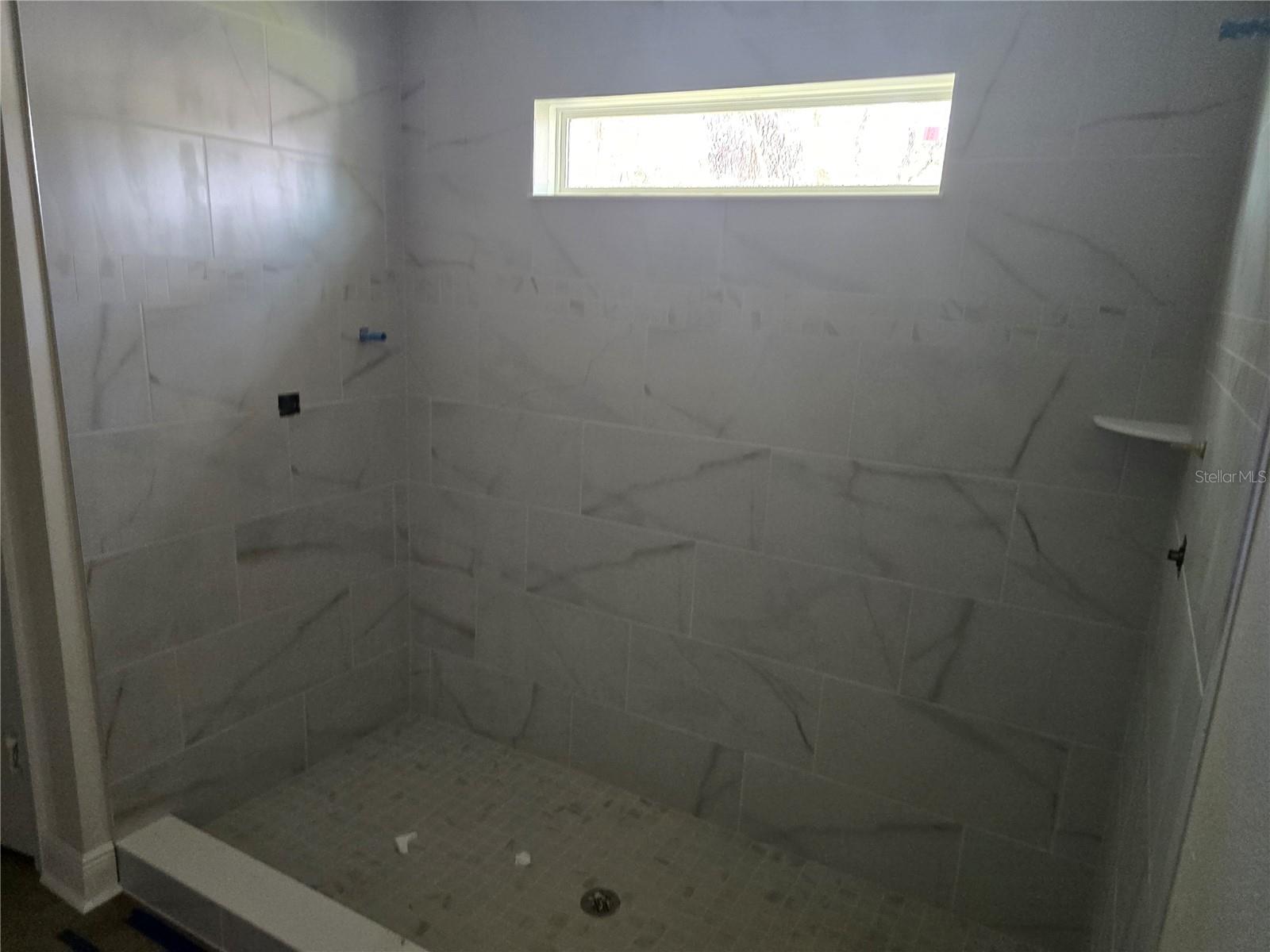 2220 ELEGANT MANOR CIR