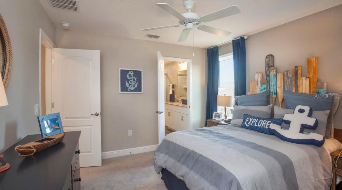 2220 ELEGANT MANOR CIR