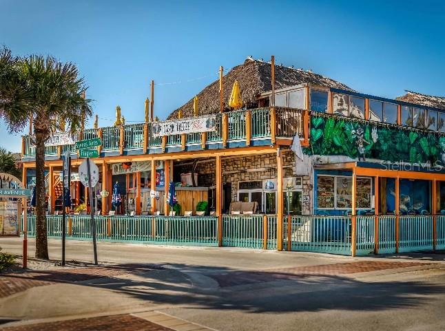 2220 ELEGANT MANOR CIR