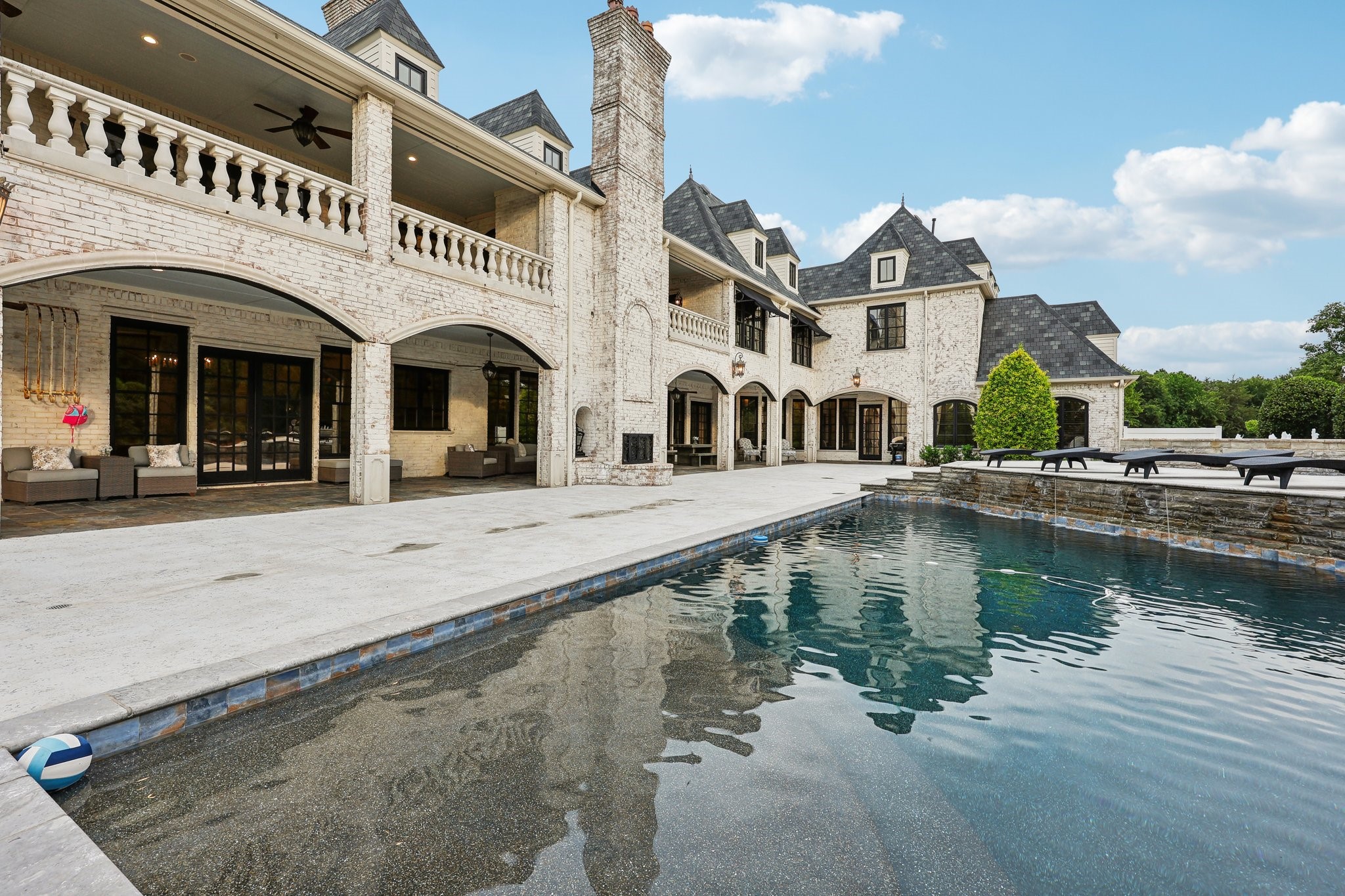 233 Woodland Hills Drive