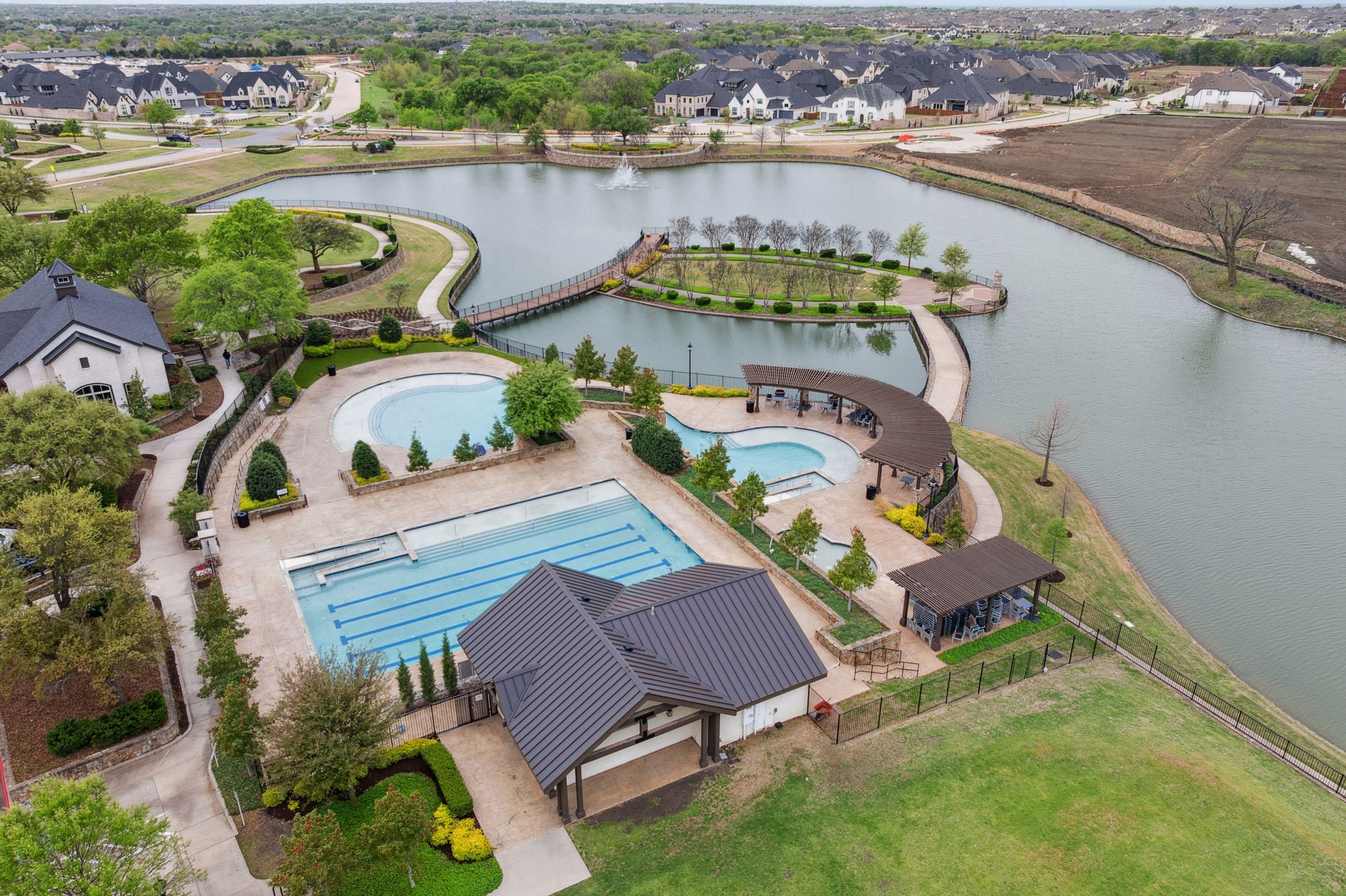 2720 Whirlaway Court