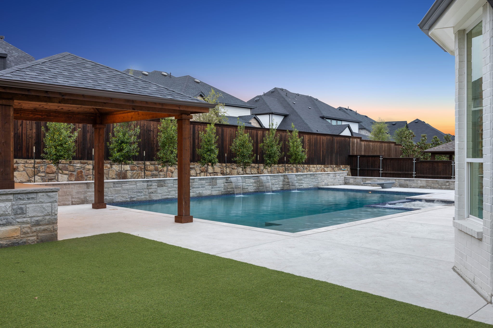 2720 Whirlaway Court