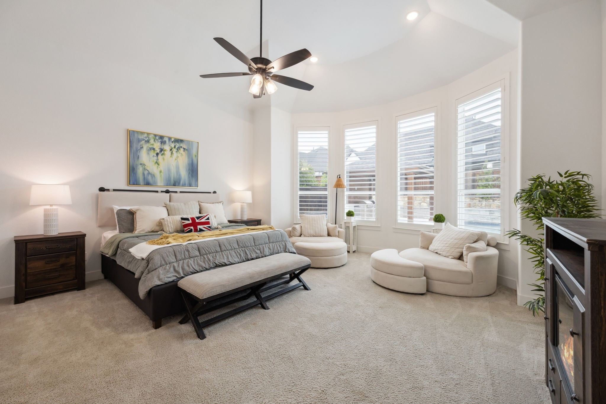 2720 Whirlaway Court