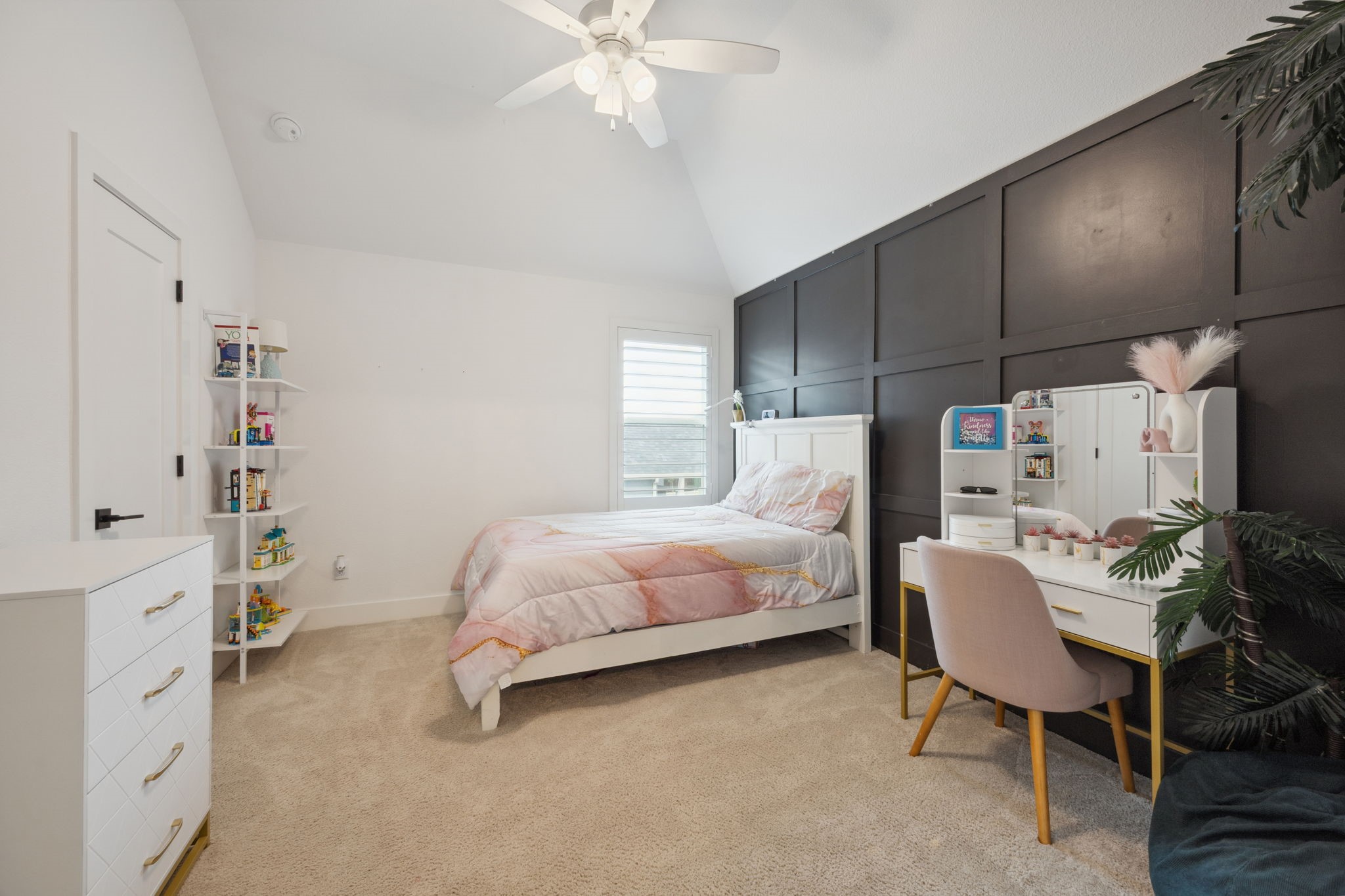 2720 Whirlaway Court