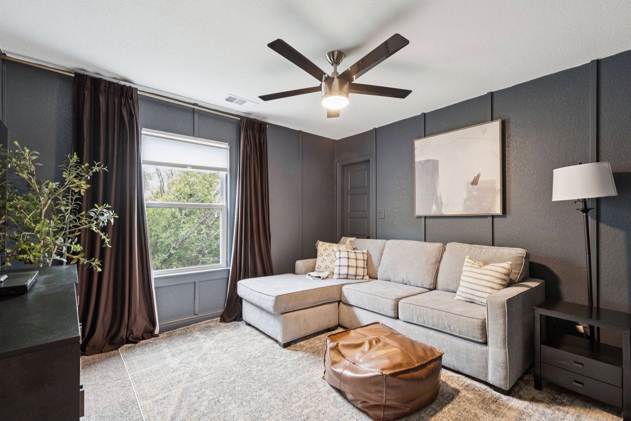 2212 Navasota Street