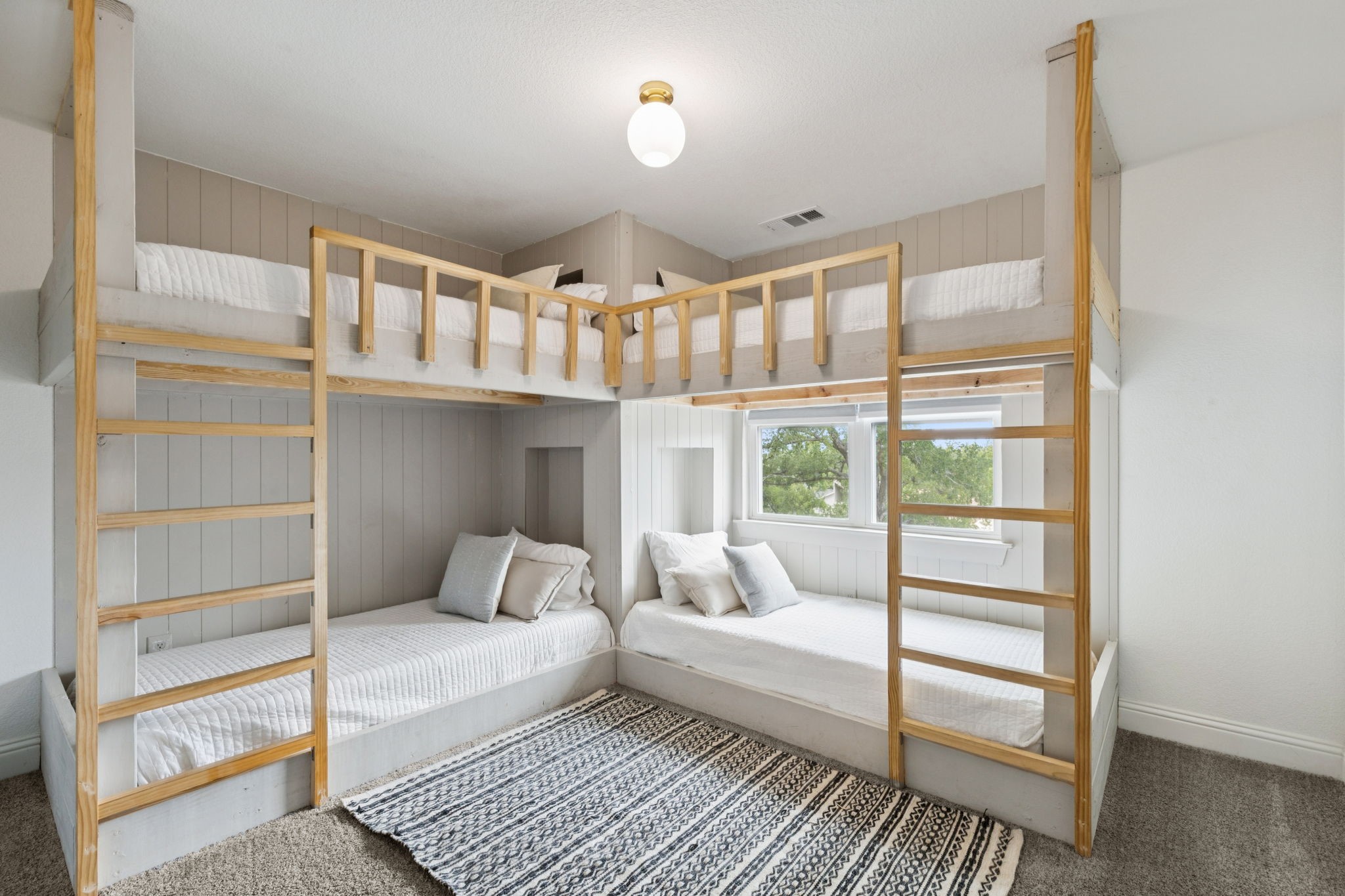 2212 Navasota Street