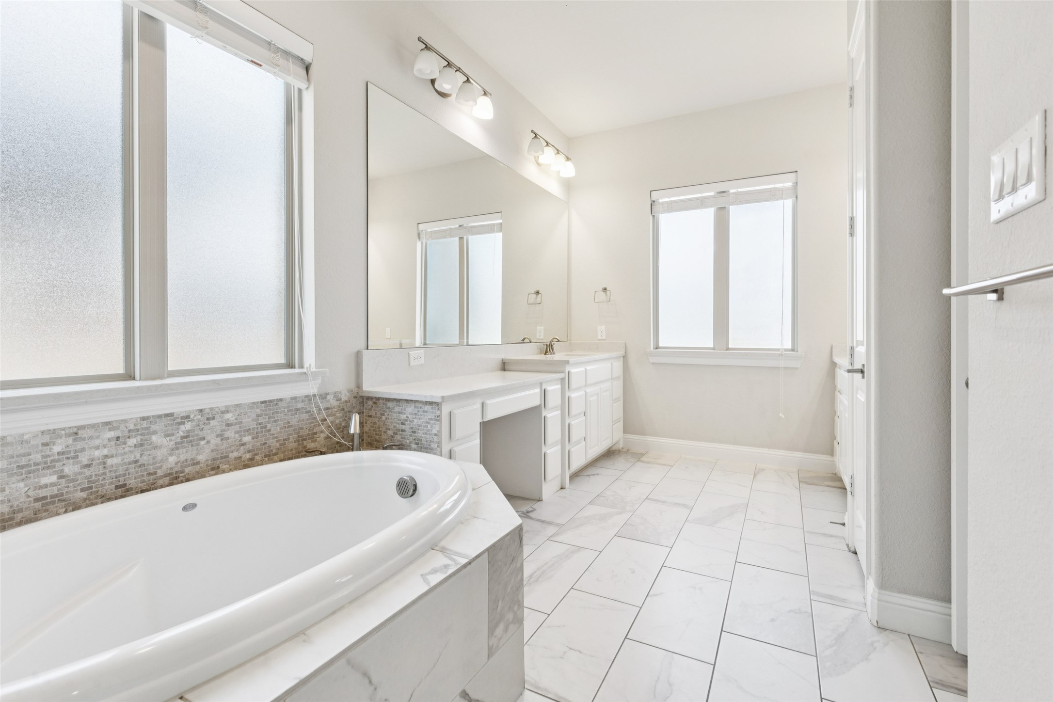 3432 Belterra Drive