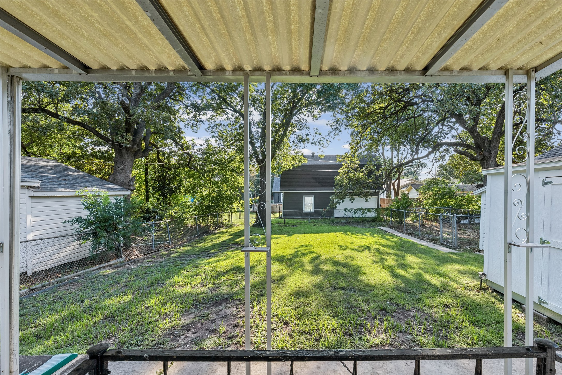 318 N Mckown Avenue