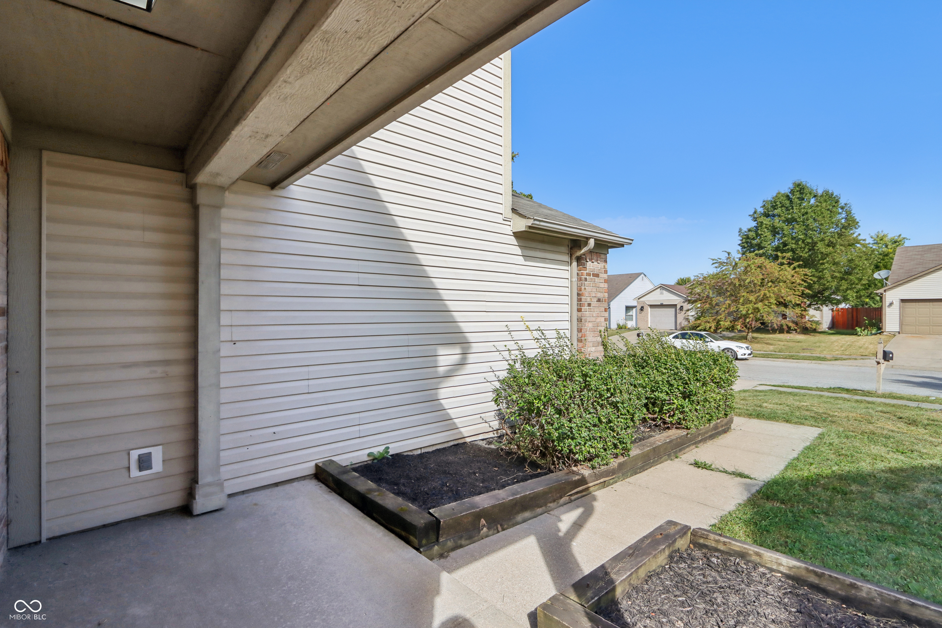 7137 Moon Court