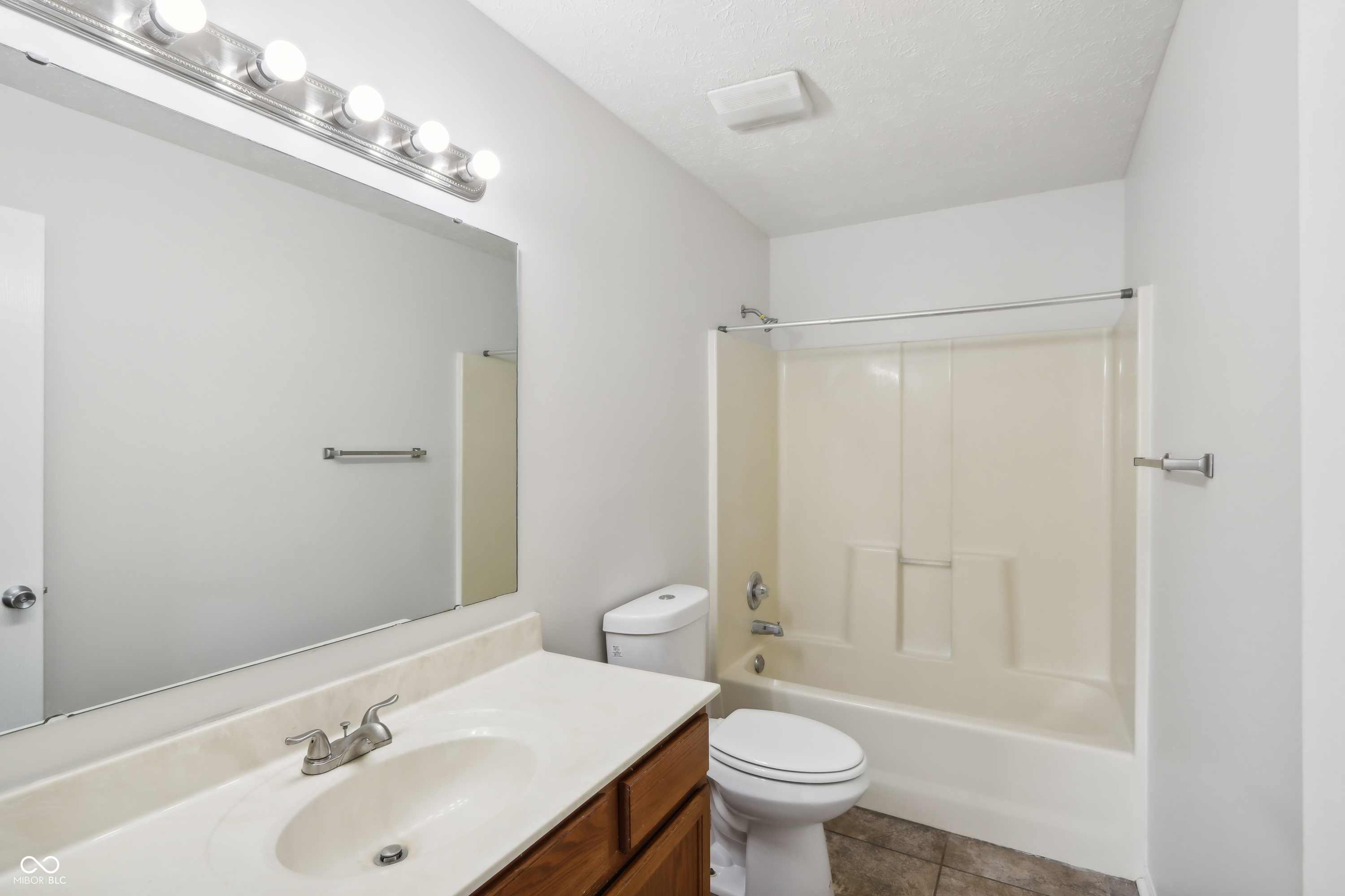 7137 Moon Court