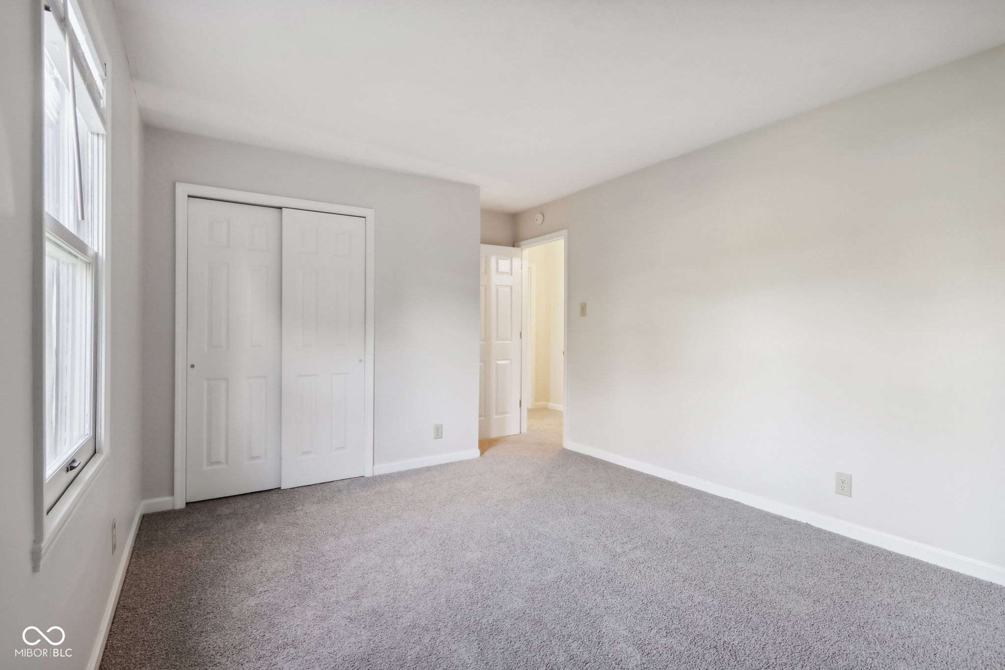 7864 Paddington Lane W