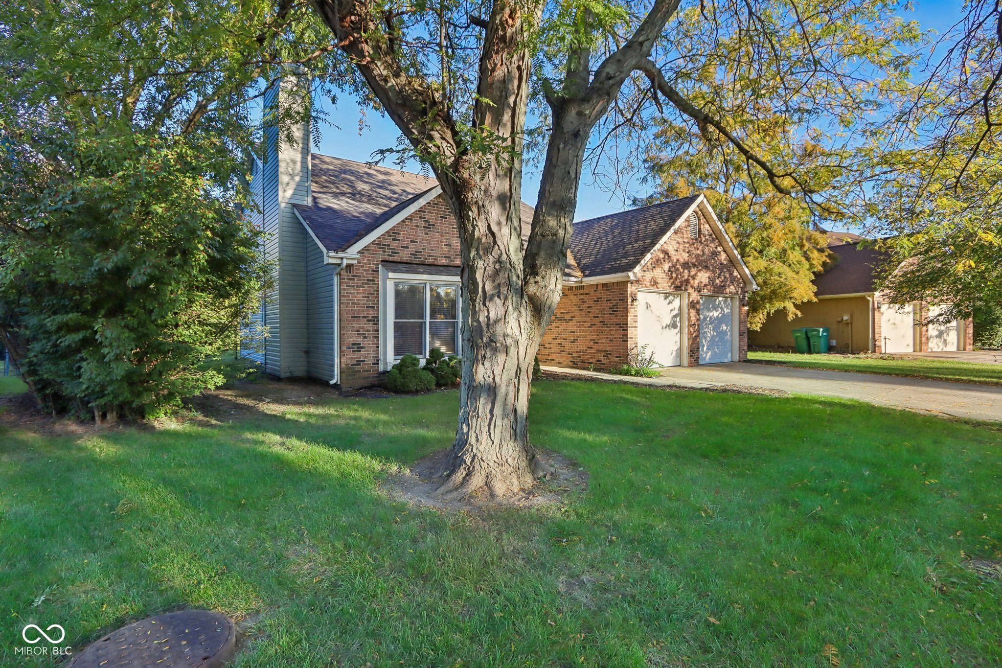 7864 Paddington Lane W