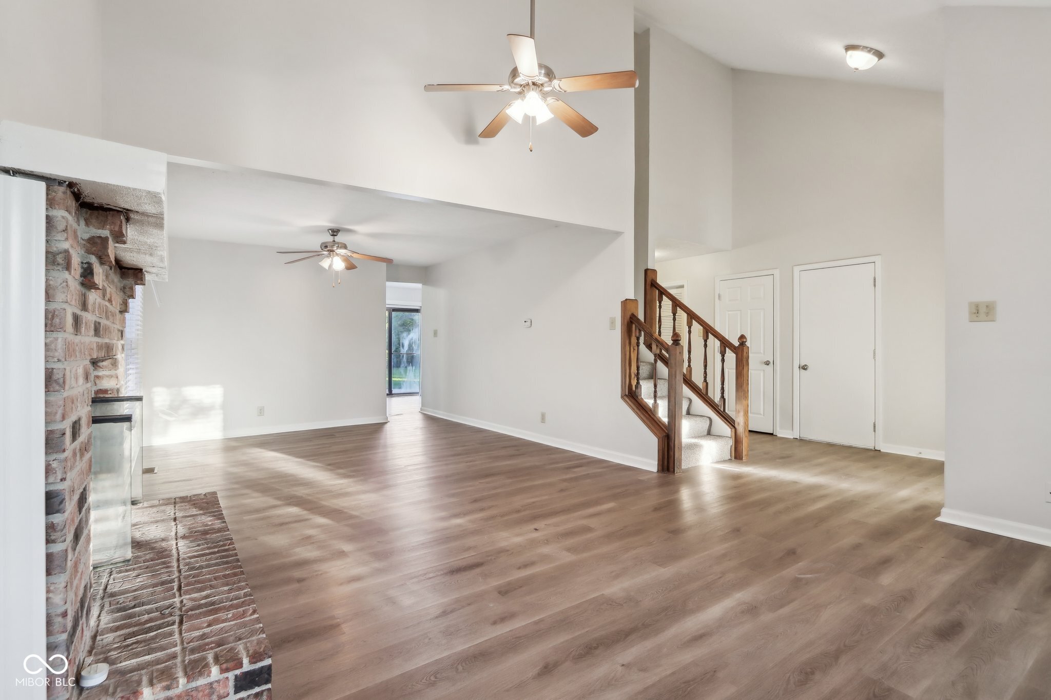 7864 Paddington Lane W