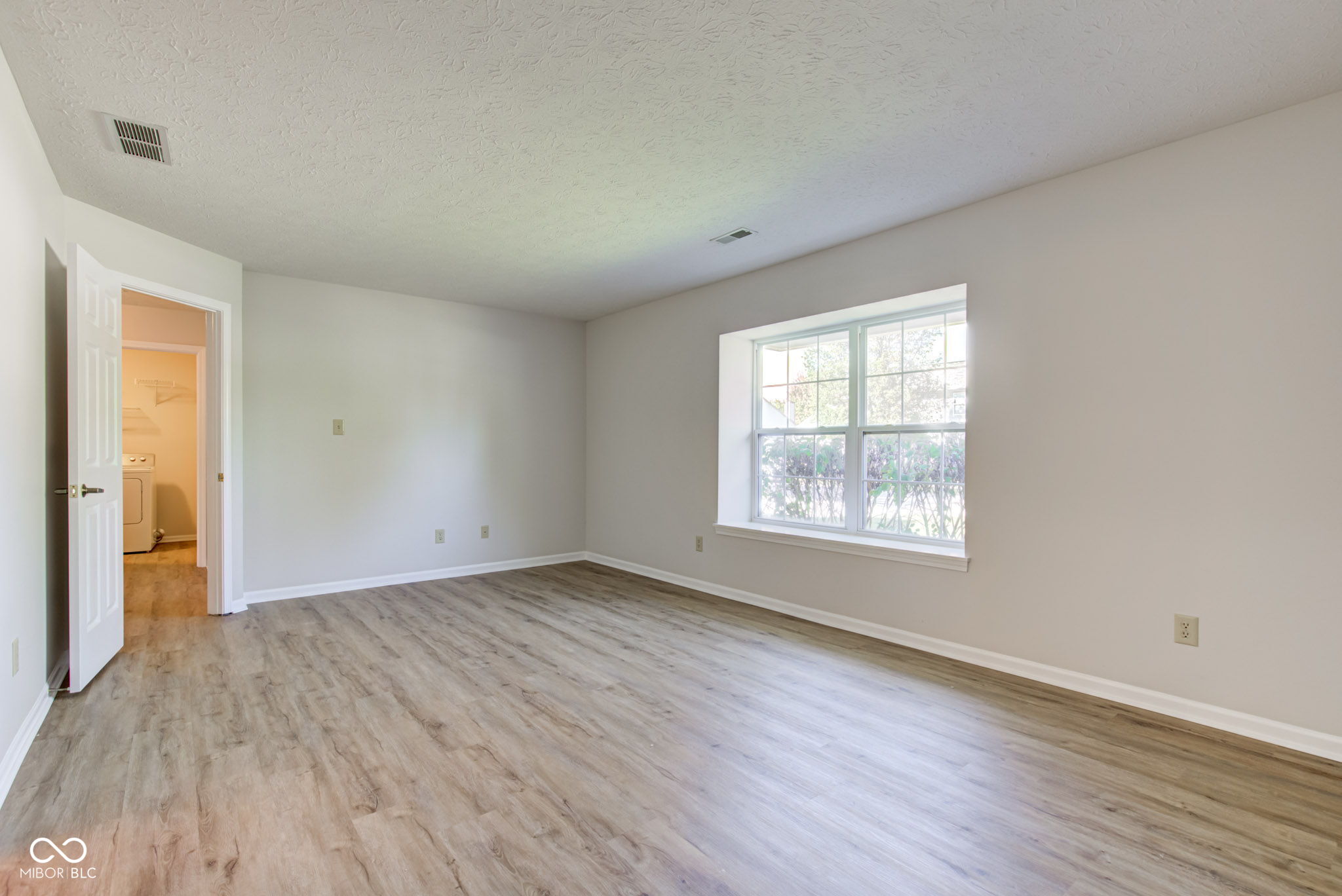 5505 Kelly Anne Way