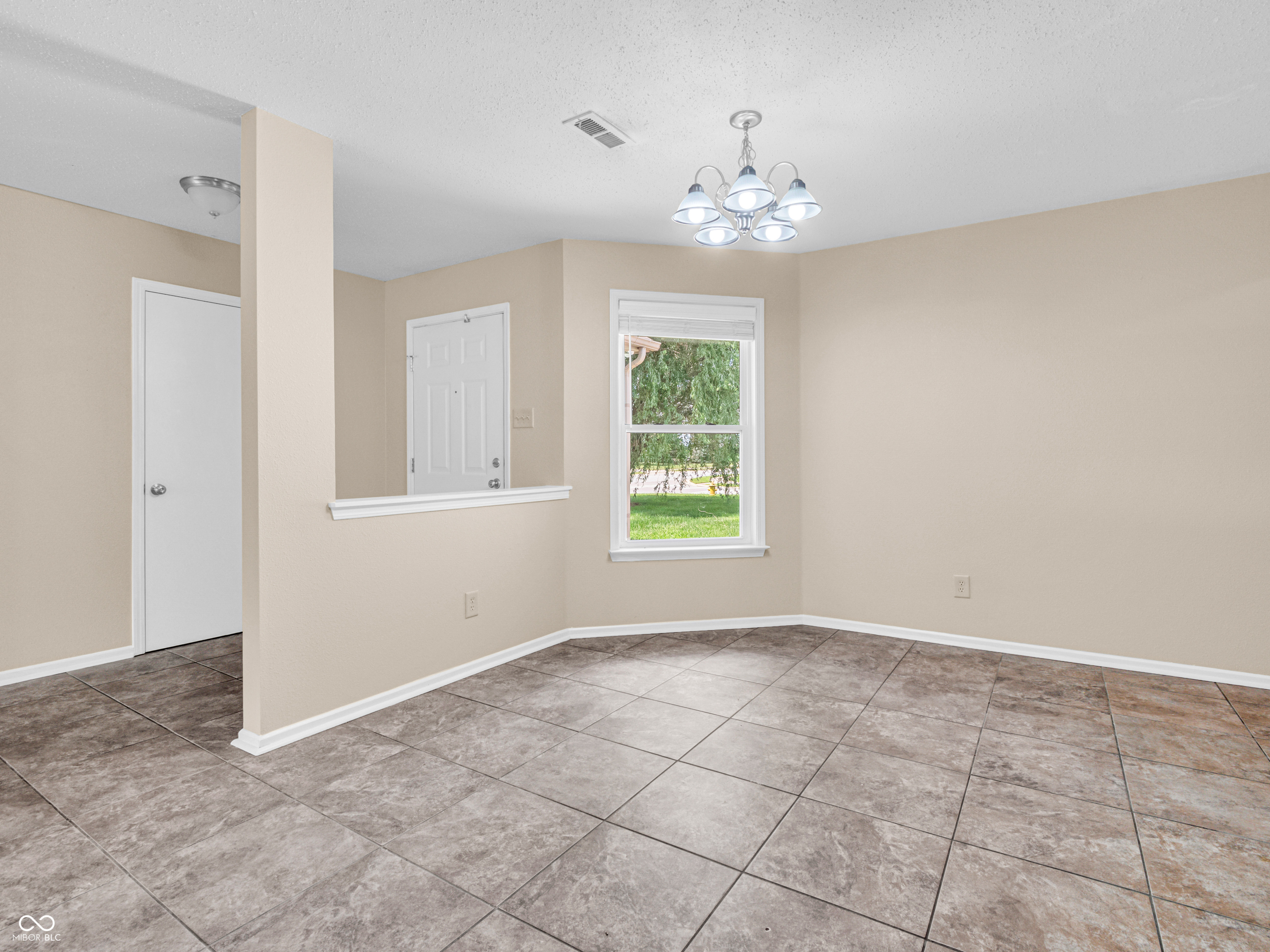 1903 Breakwater Drive