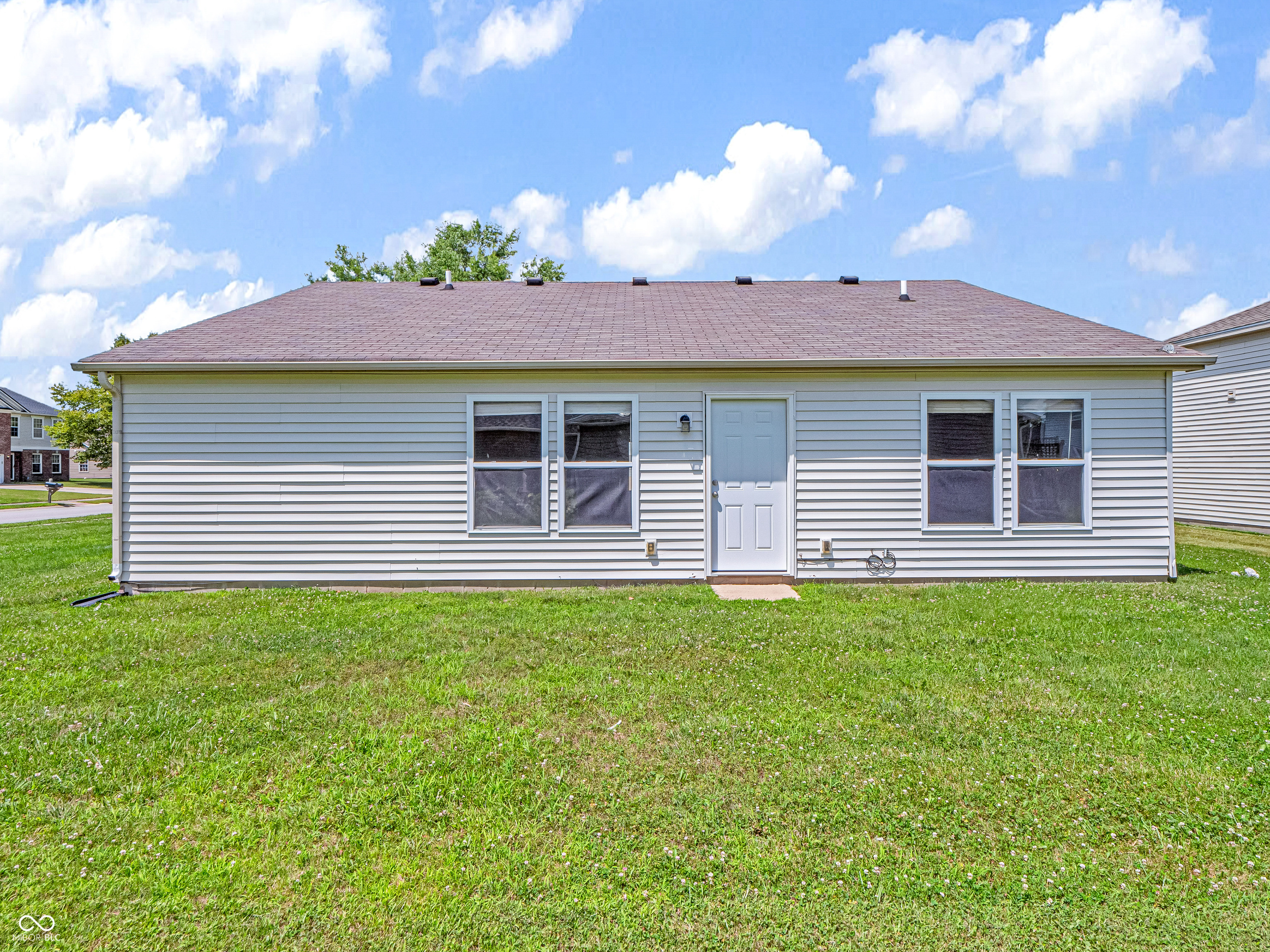 1903 Breakwater Drive