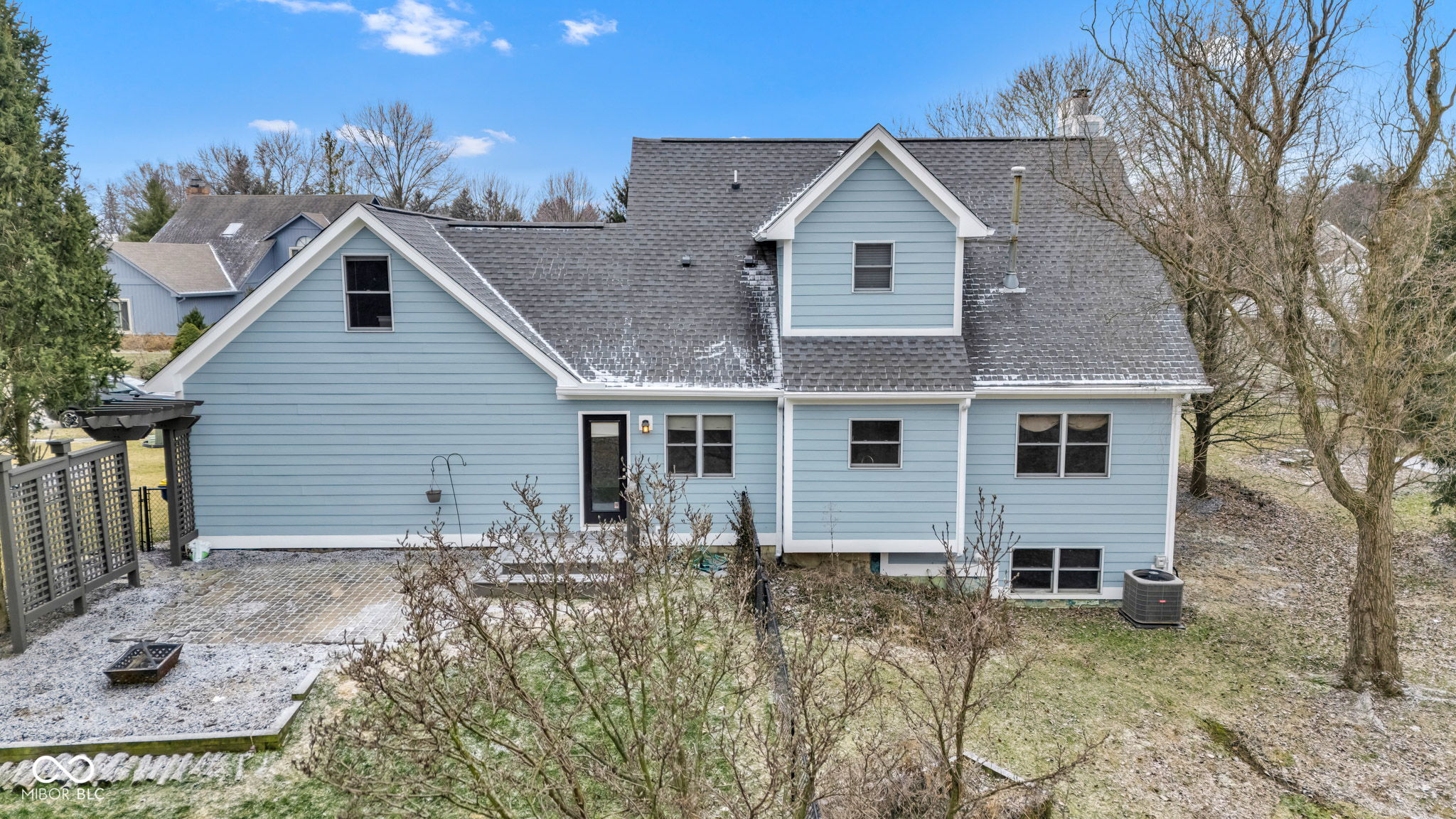 12404 Doe Lane