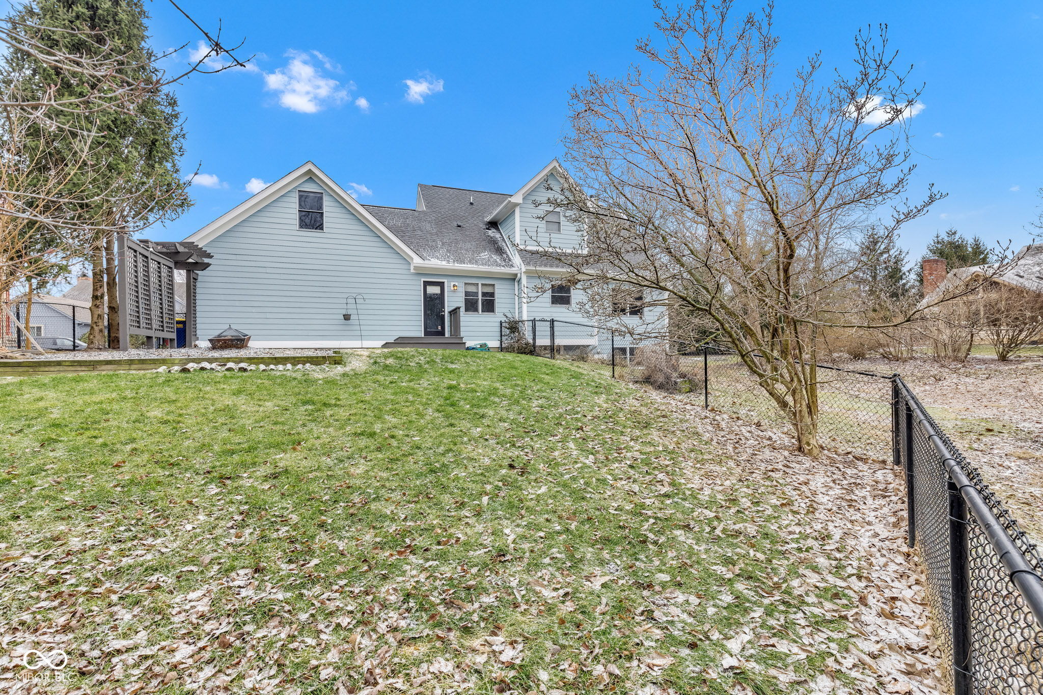 12404 Doe Lane