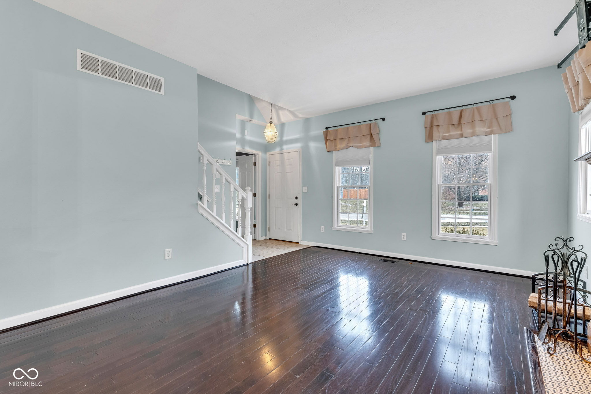 12404 Doe Lane
