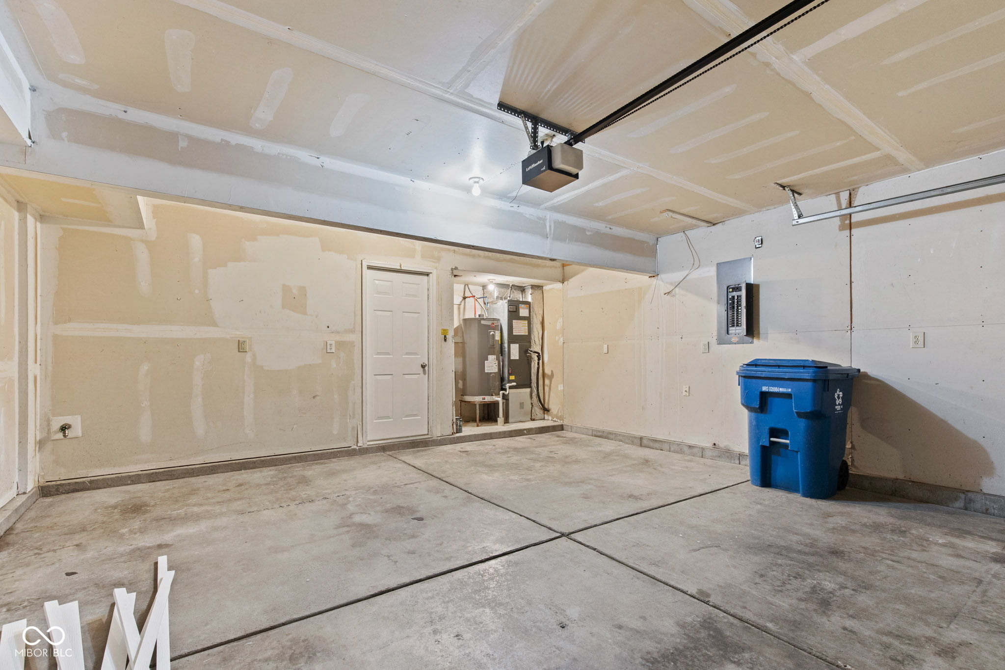 1903 Windy Hl Lane