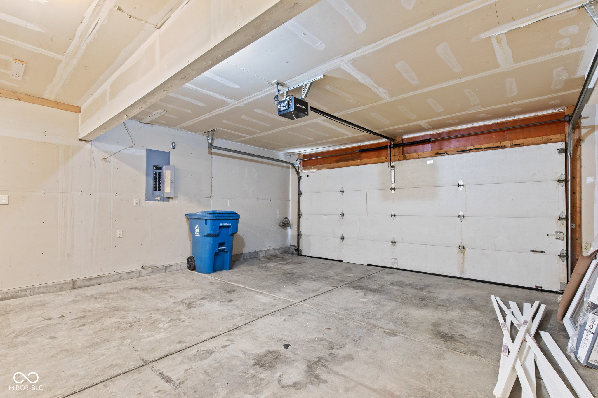 1903 Windy Hl Lane
