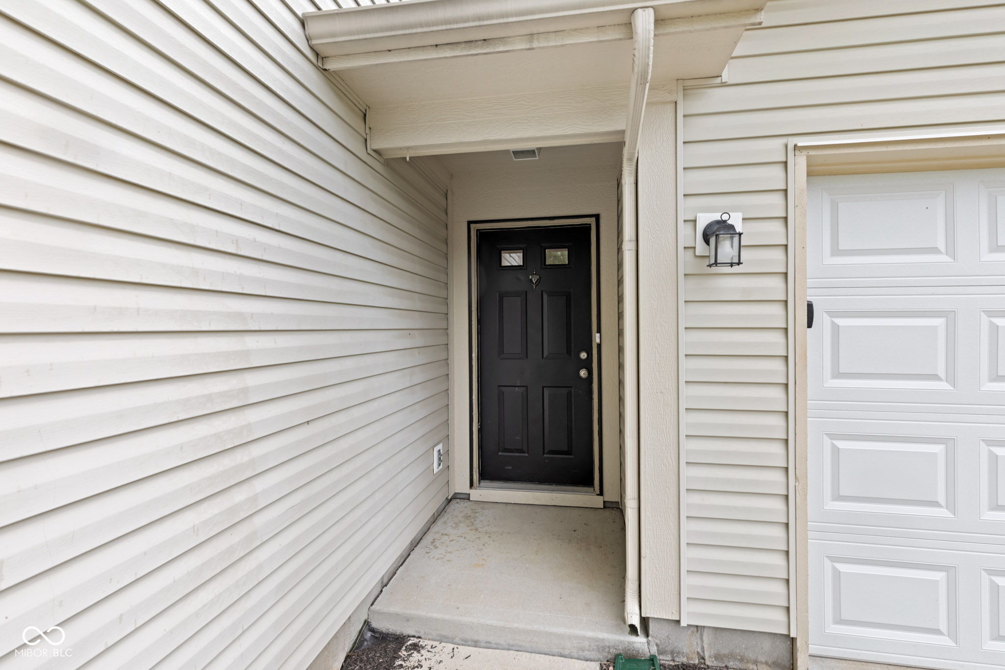 6227 Long River Lane