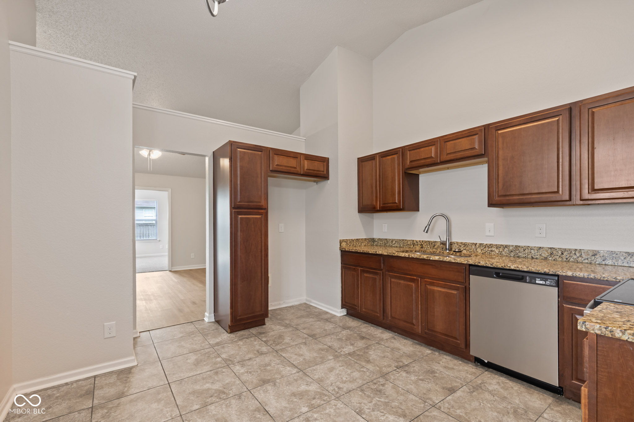 6332 Long River Lane