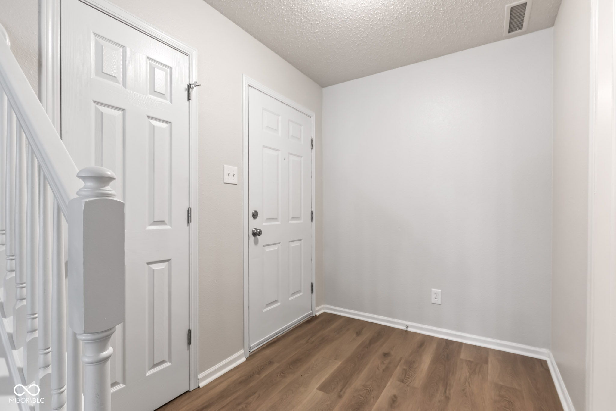 2270 Collins Way