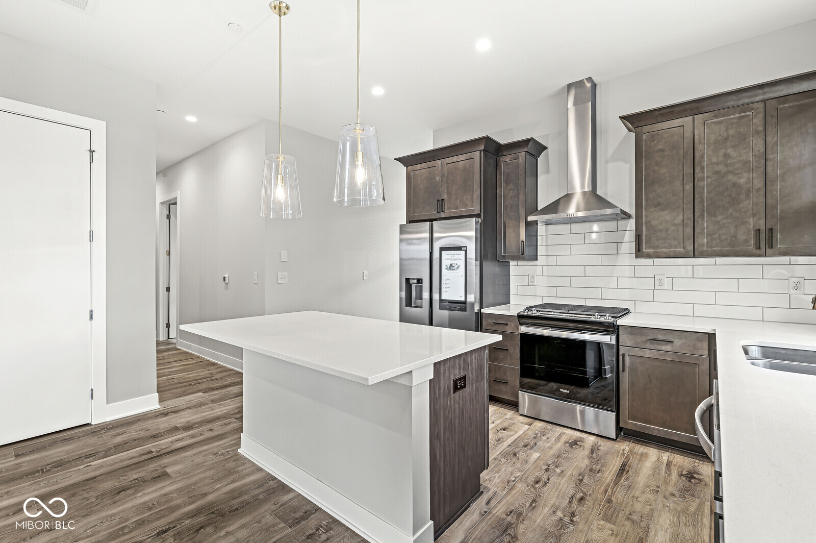 920 Veterans Way Unit: 201