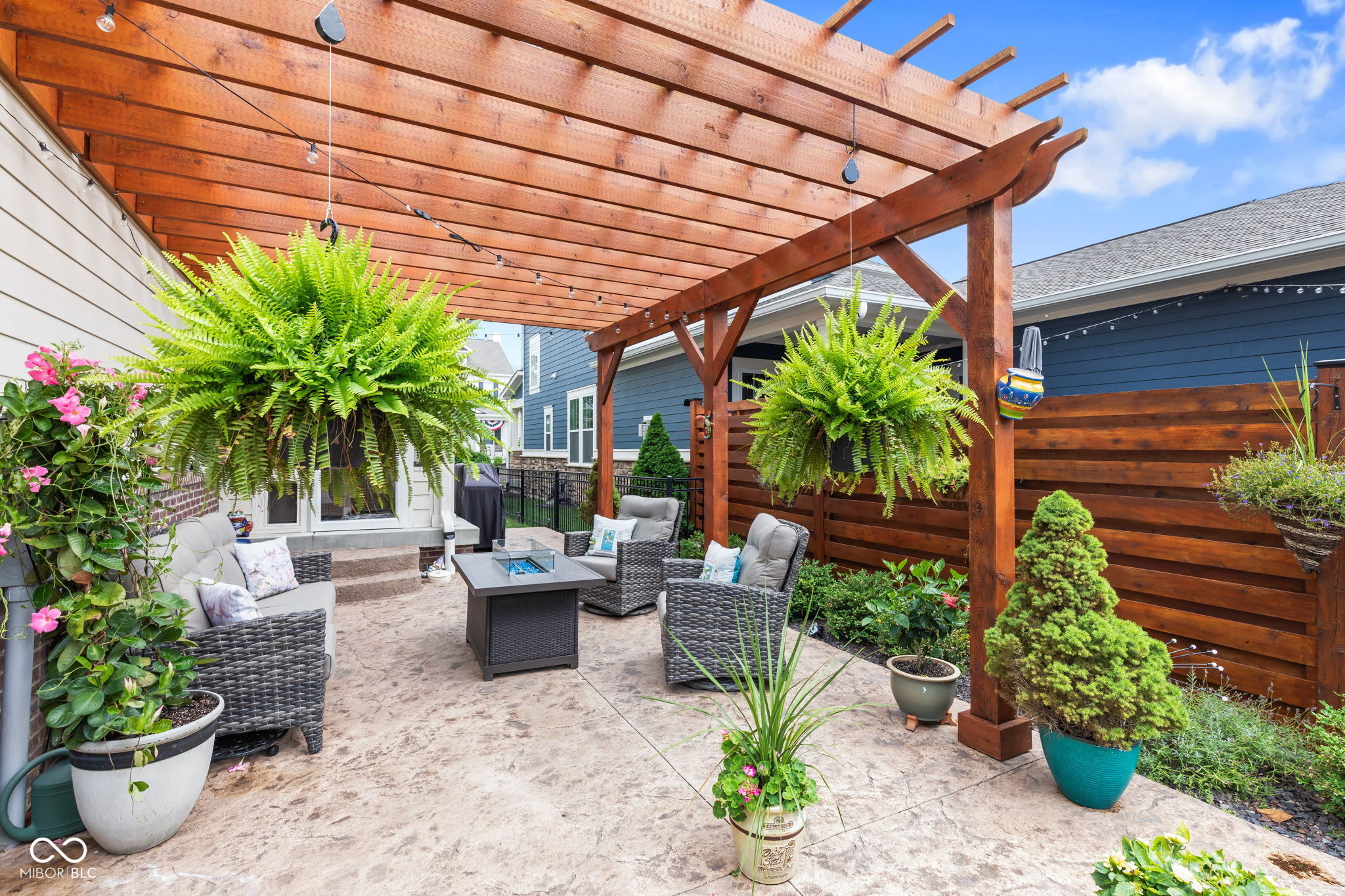 1588 Rossmay Drive