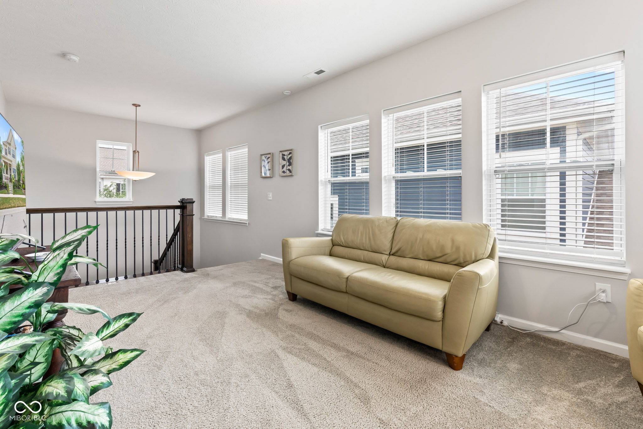 1588 Rossmay Drive