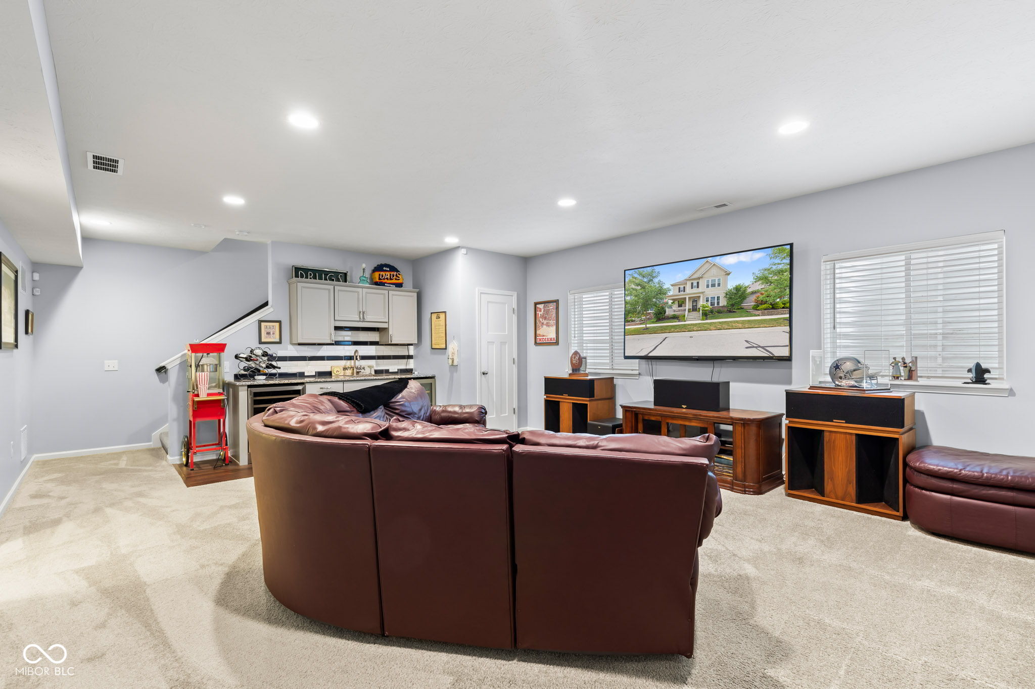 1588 Rossmay Drive