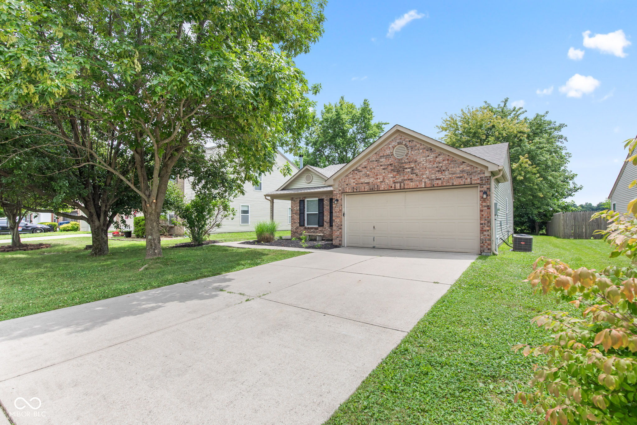 6693 W Philadelphia Drive