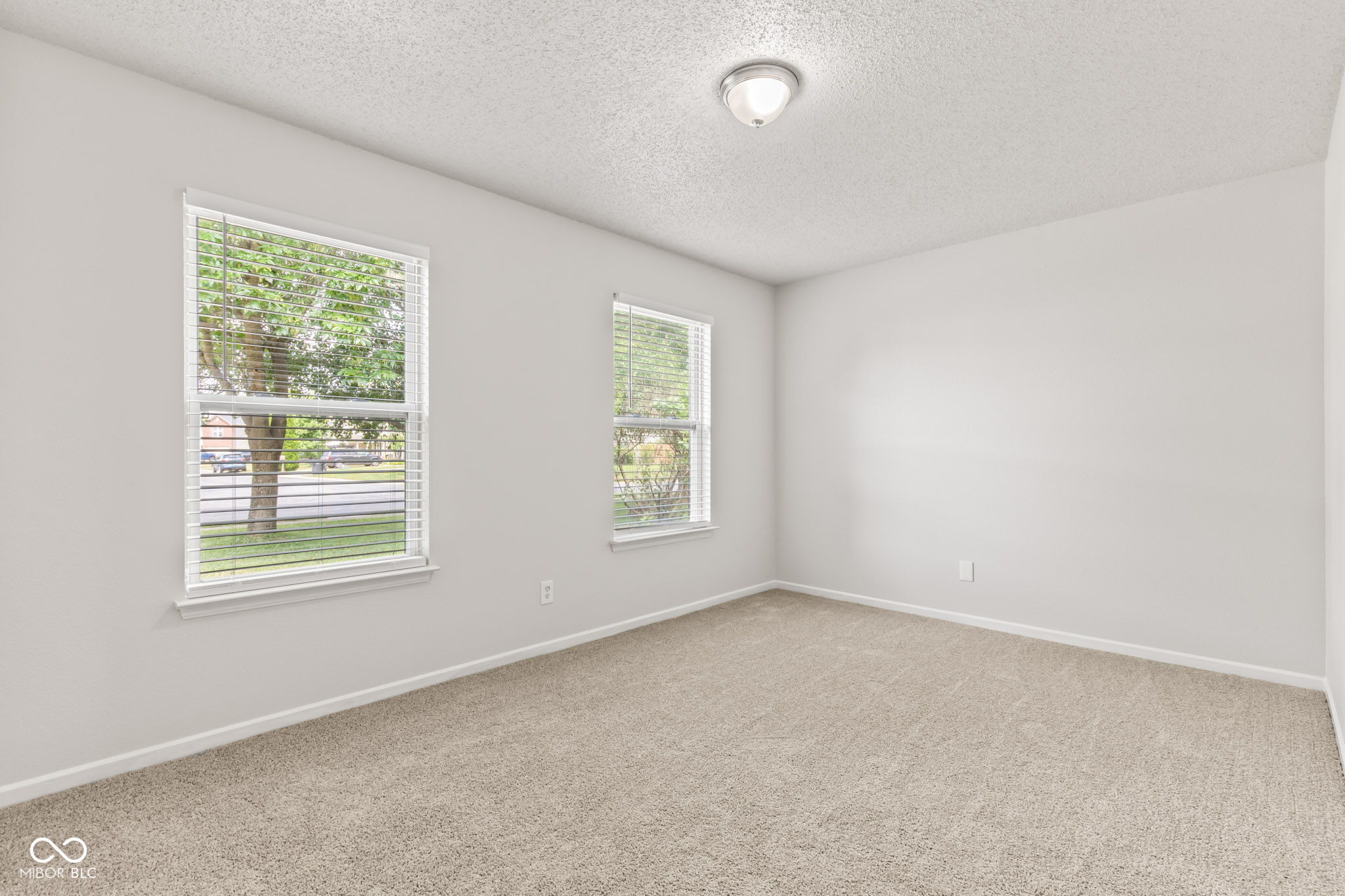 6693 W Philadelphia Drive