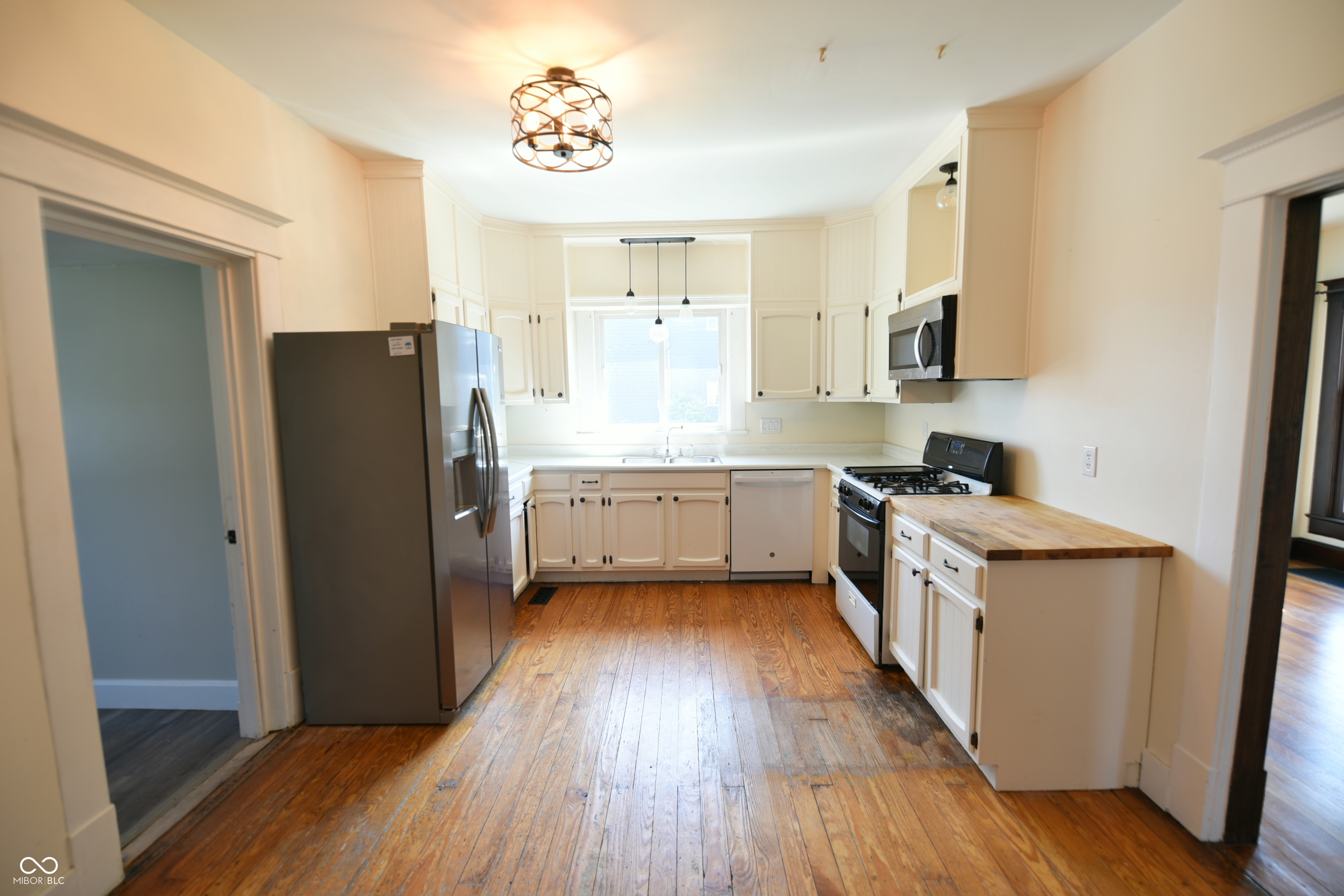 205 W 3rd Street