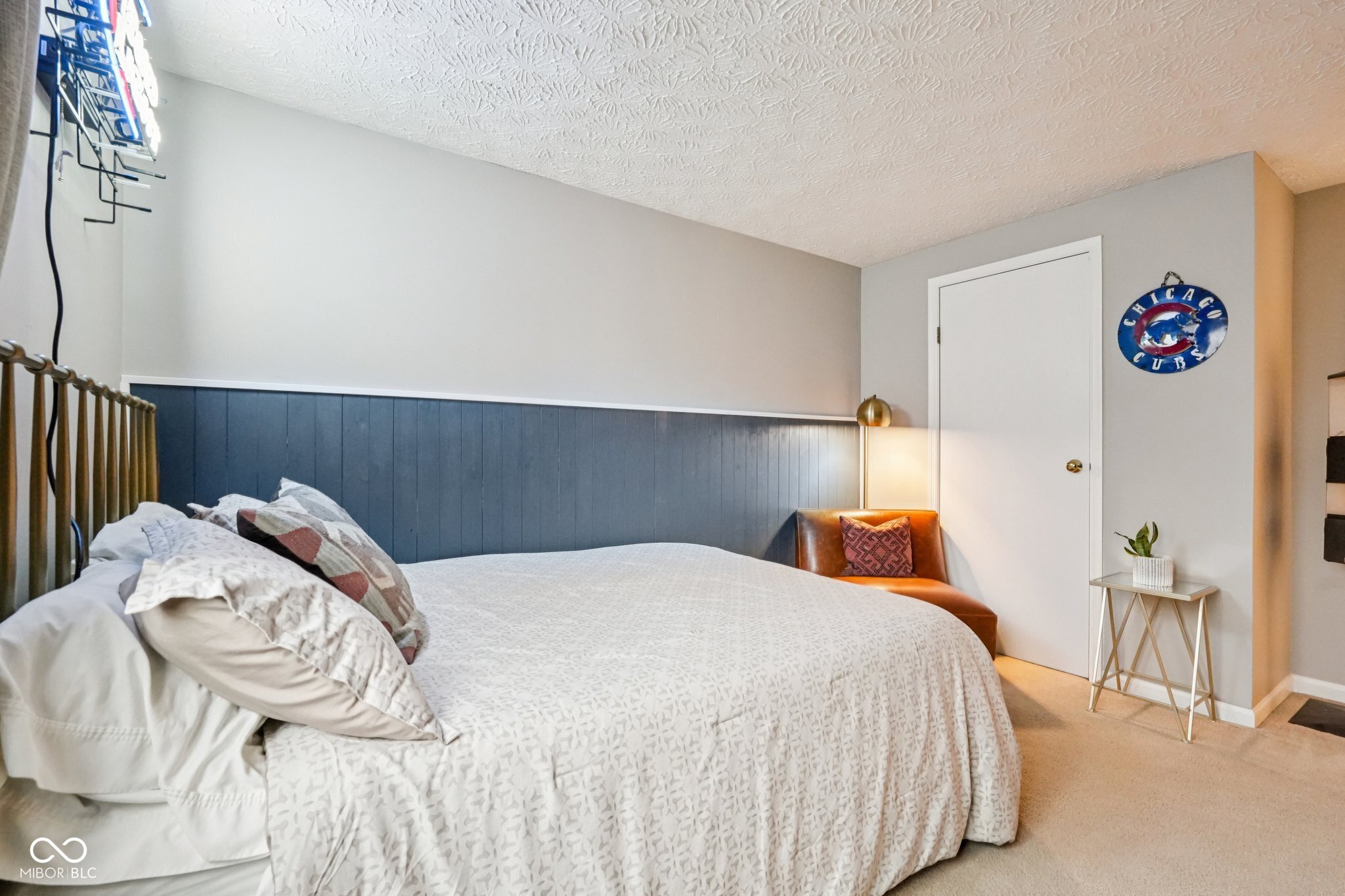 609 Sunblest Boulevard S