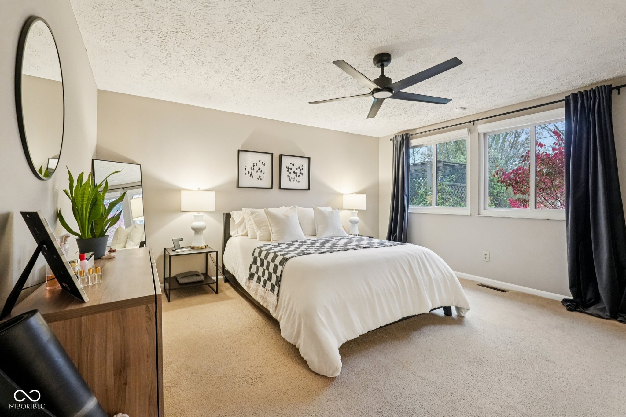 609 Sunblest Boulevard S