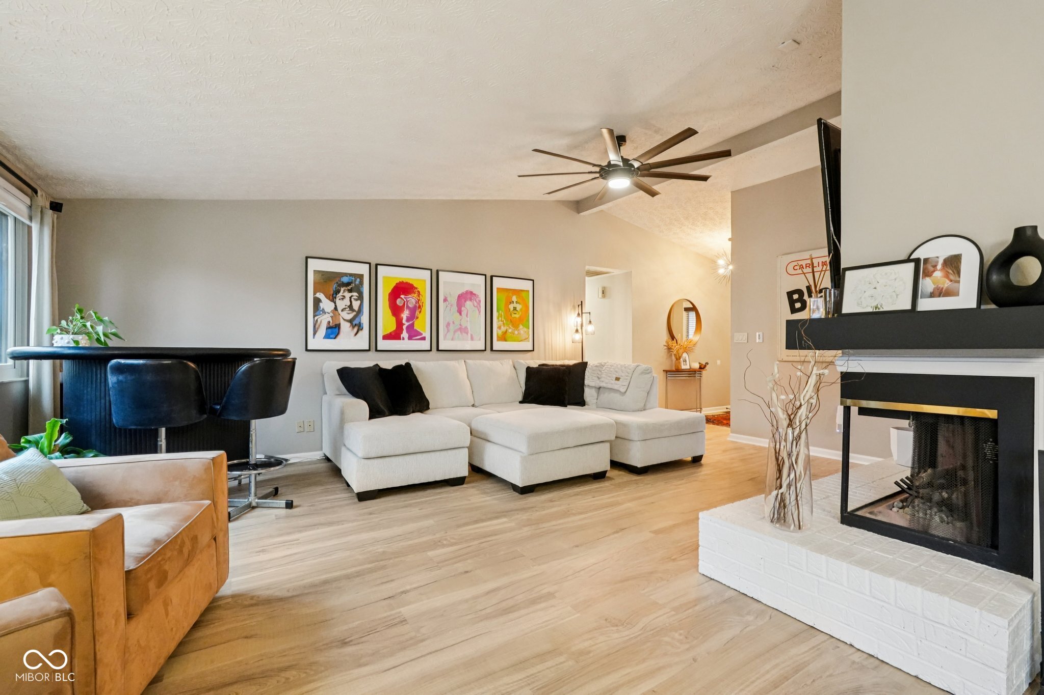 609 Sunblest Boulevard S