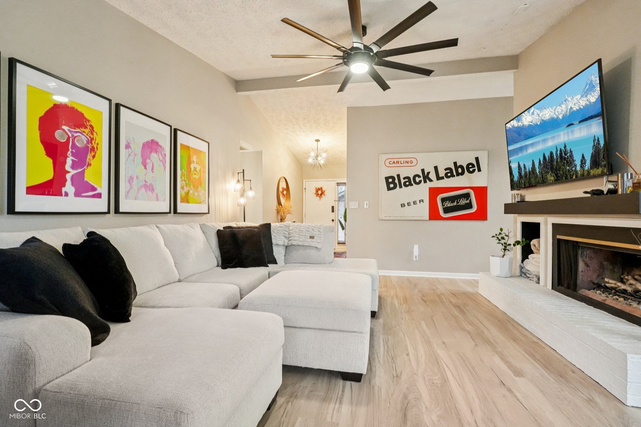 609 Sunblest Boulevard S