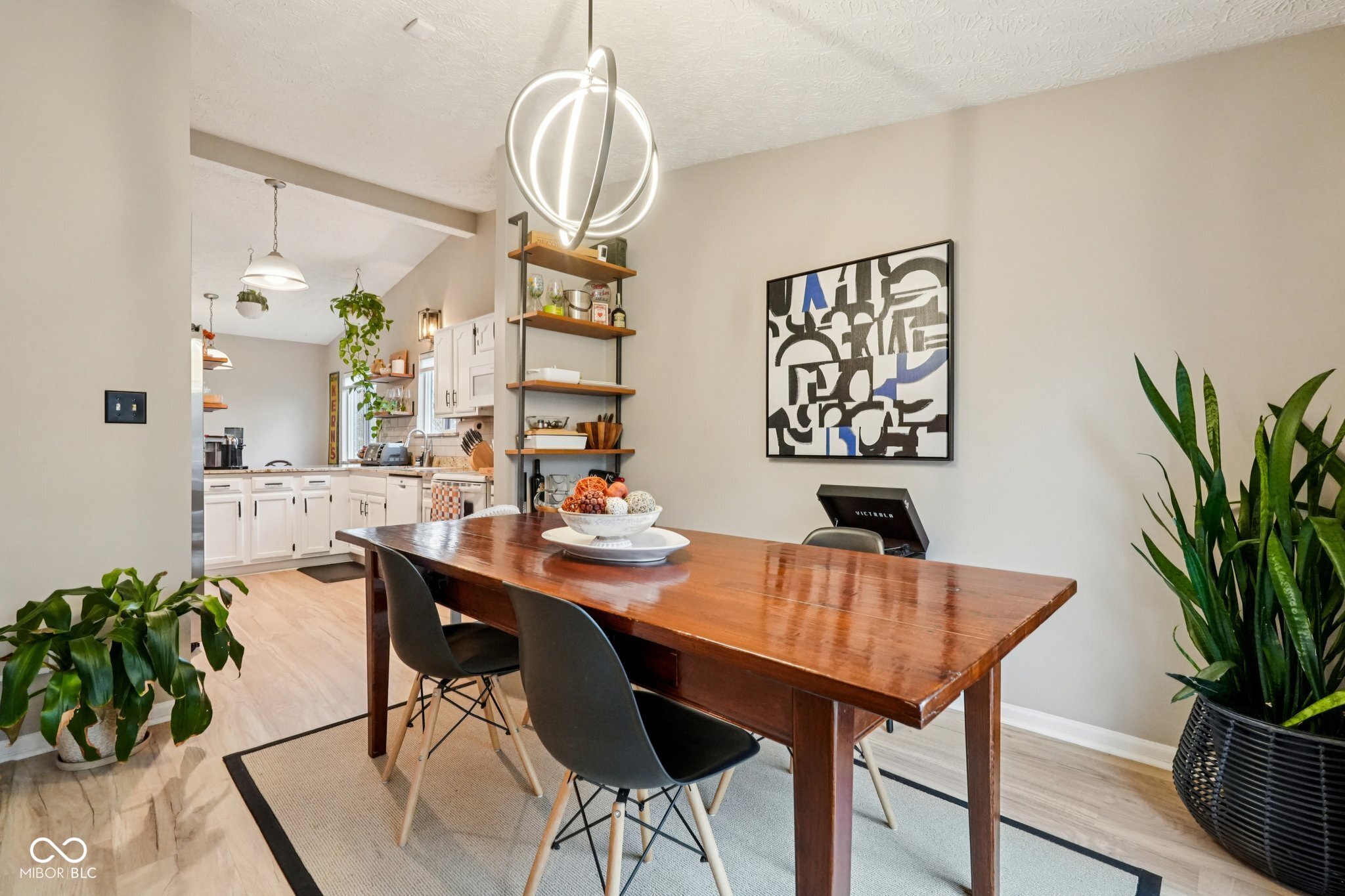 609 Sunblest Boulevard S