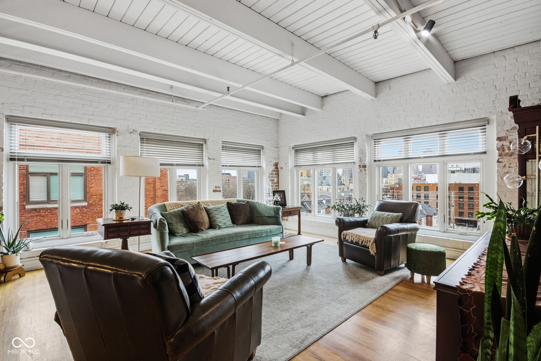 430 N Park Avenue Unit: 513