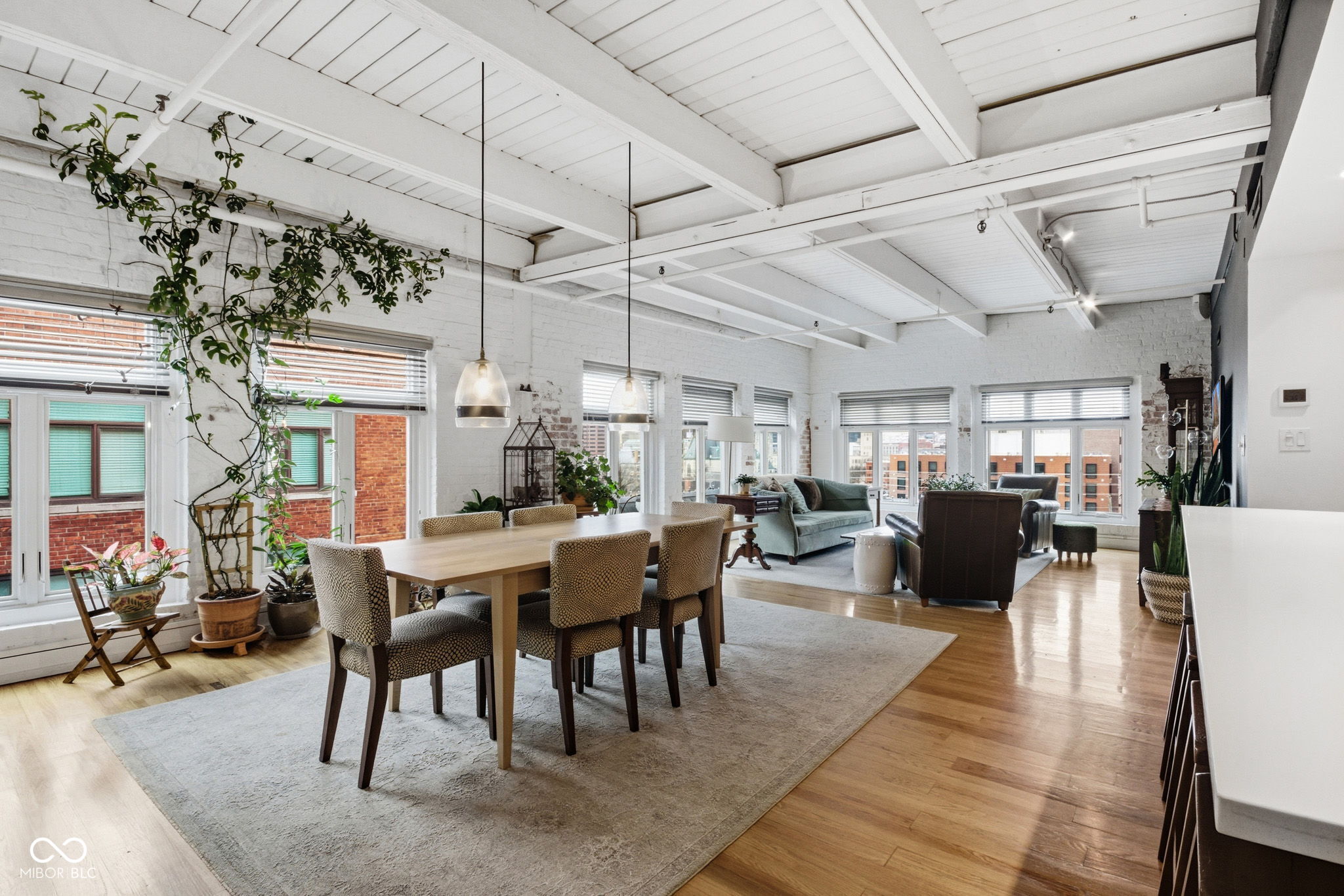 430 N Park Avenue Unit: 513