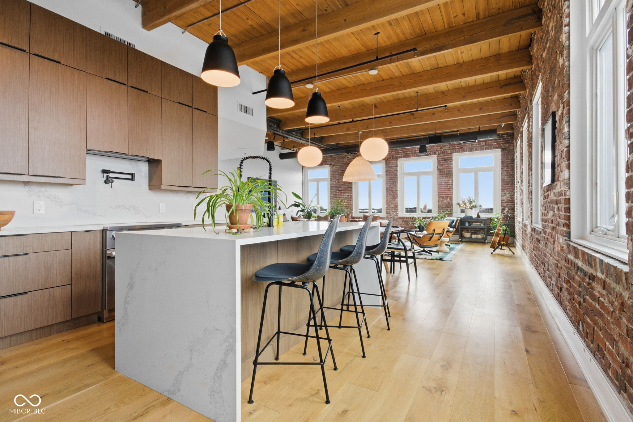 430 N Park Avenue Unit: 603-604