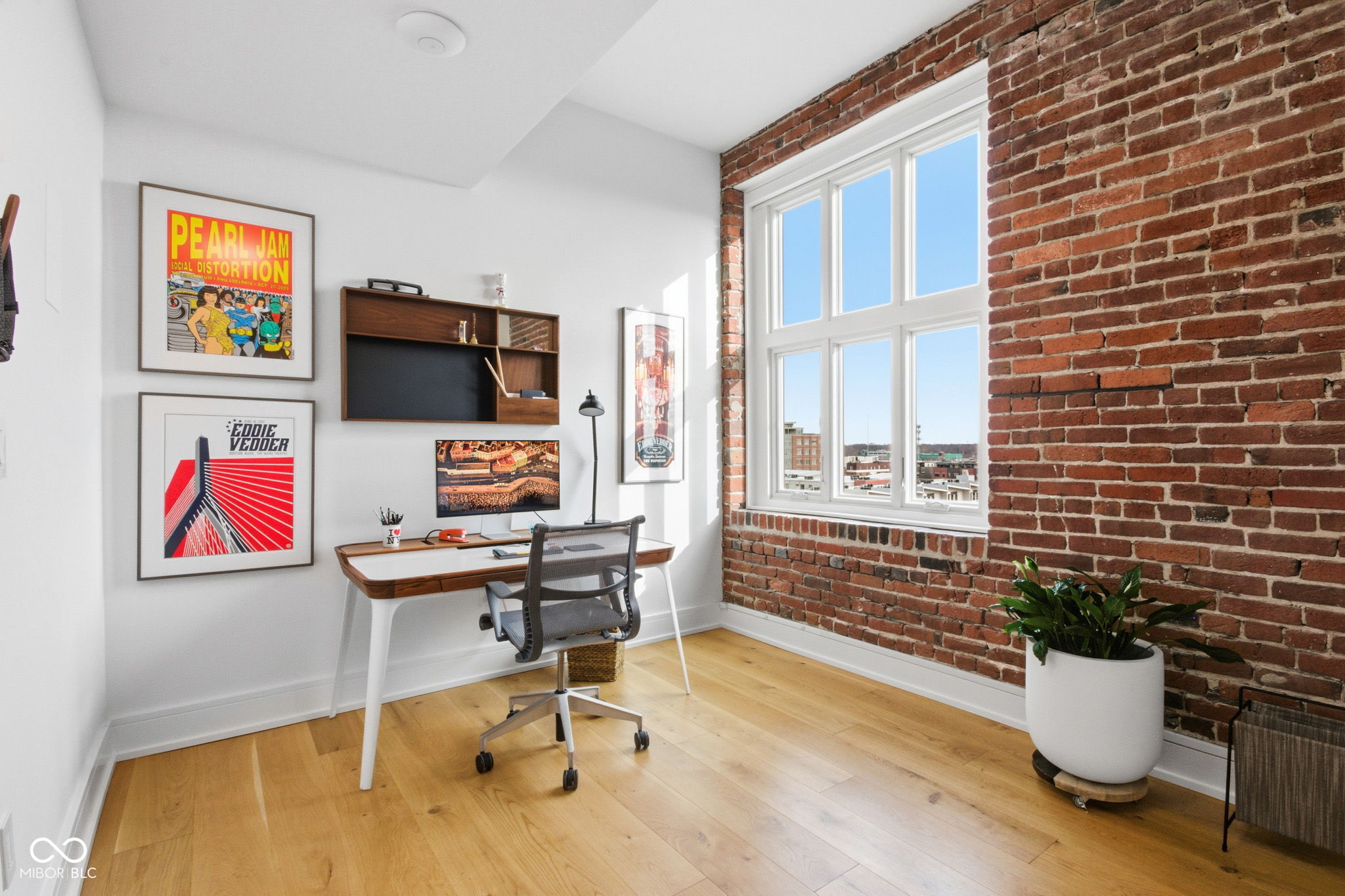 430 N Park Avenue Unit: 603-604