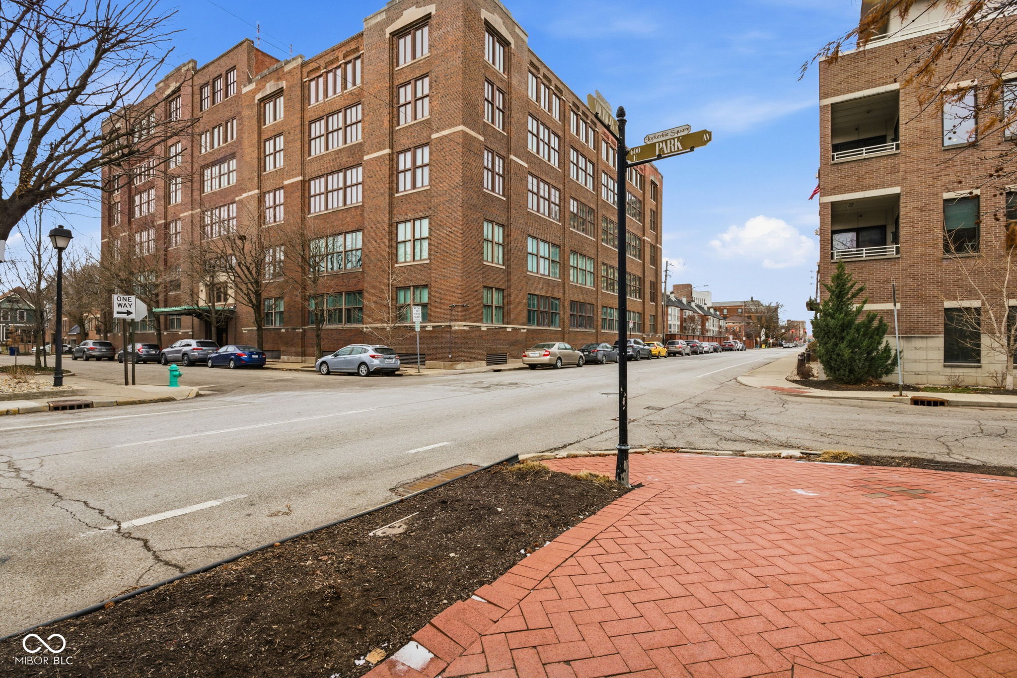 430 N Park Avenue Unit: 603-604