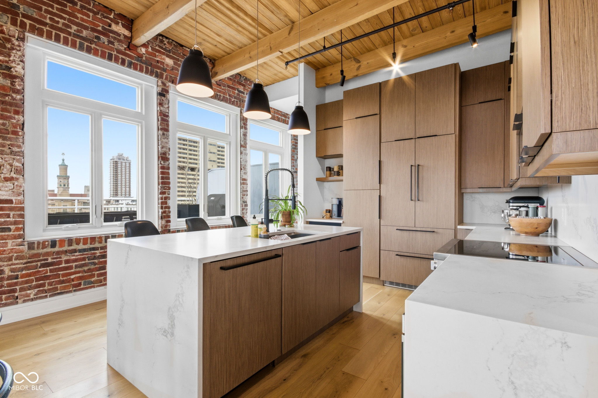 430 N Park Avenue Unit: 603-604