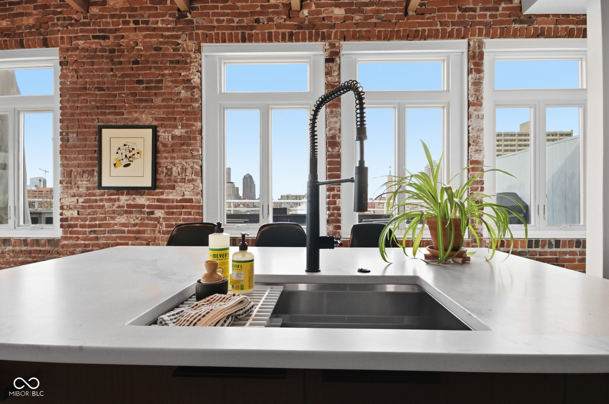 430 N Park Avenue Unit: 603-604