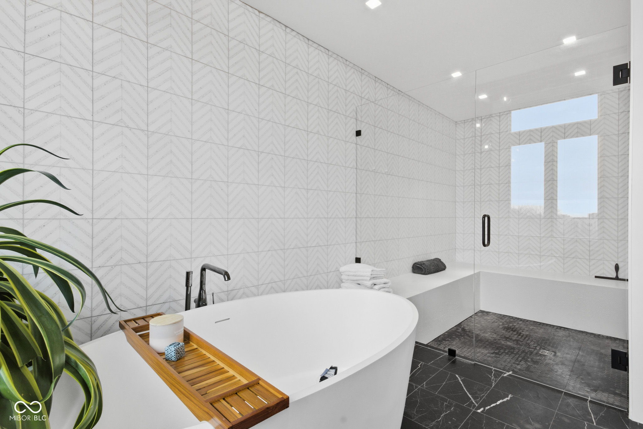 430 N Park Avenue Unit: 603-604